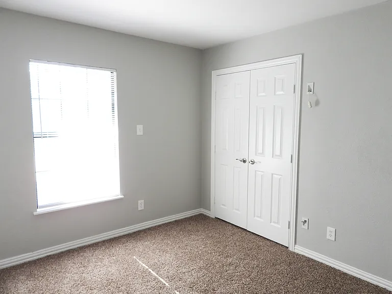 4090 Windhaven Ln — Photo 5