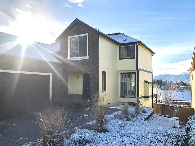 4334 Vineyard Ter — Photo 1
