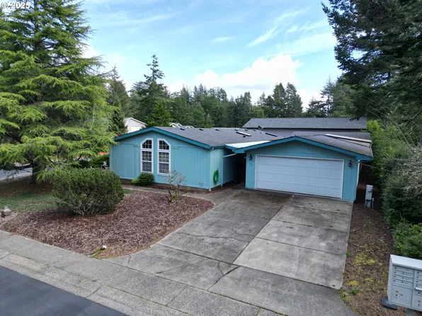 633 Glenbrook Cir, Florence, OR 97439
