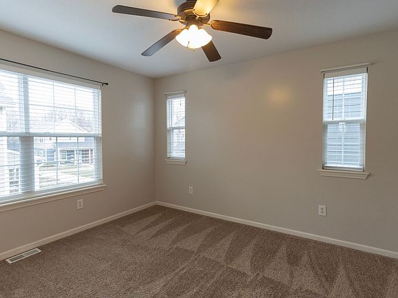 3rd image of 1313-1343 W Broadway #1323