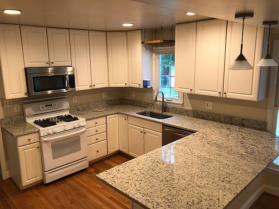 3rd image of 8707 Falkstone Ln