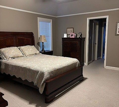4th image of 518 Patricia Dr
