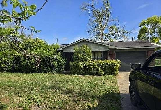 1st image of 1705 Spooner Rd
