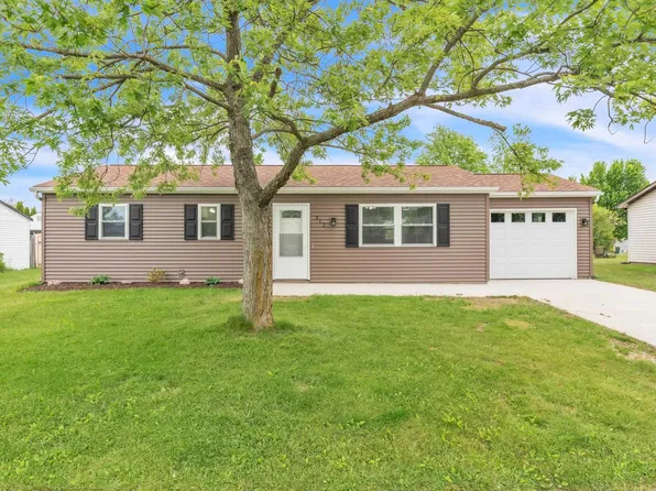 312 Alamosa Dr, Kendallville, IN 46755