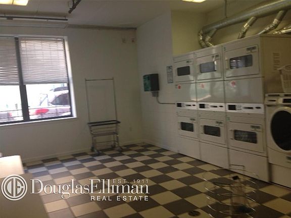 4th image of 129 Boerum Pl APT 3G