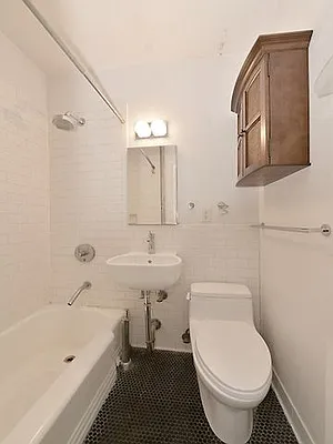 Rented by Cooper & Cooper Real Estate | media 5