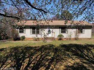 185 Chestnut Ln, Madison, NC 27025