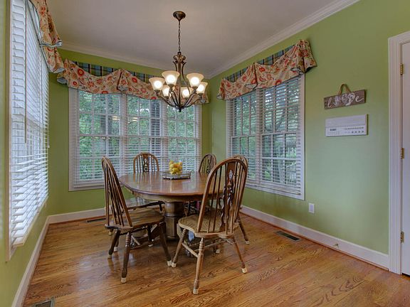 5th image of 7723 Autumn Park Dr