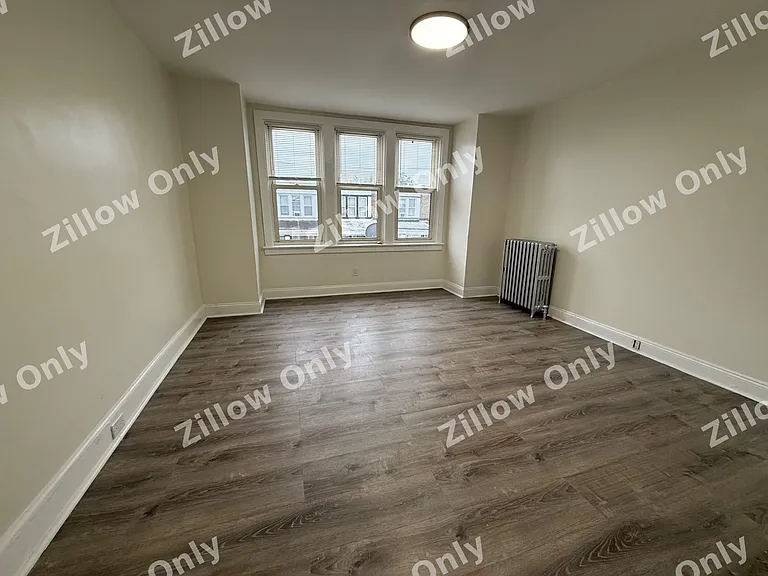 1028 Langham Ave — Photo 5