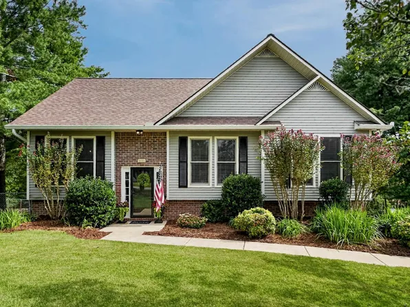 3405 Riveroaks Dr, Cookeville, TN 38506