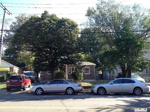 2nd image of 12107 Farmers Blvd