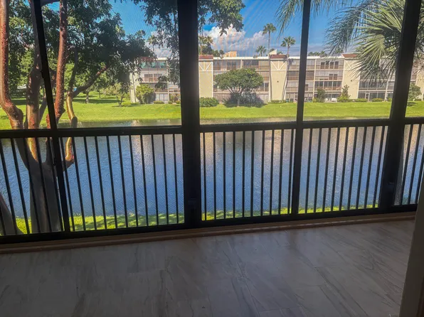 6515 Kensington Ln APT 304, Delray Beach, FL 33446