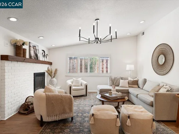 4175 Pickwick Dr, Concord, CA 94521