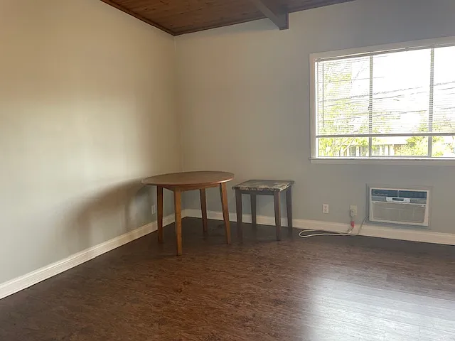 400 S Ashland Ave #11 — Photo 3