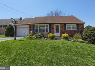 3216 Oak St, Reading, PA 19605