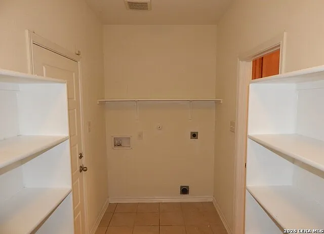 4511 Southton Way — Photo 5