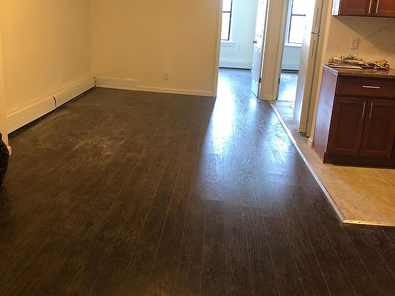 4th image of 7908 Jamaica Ave #2