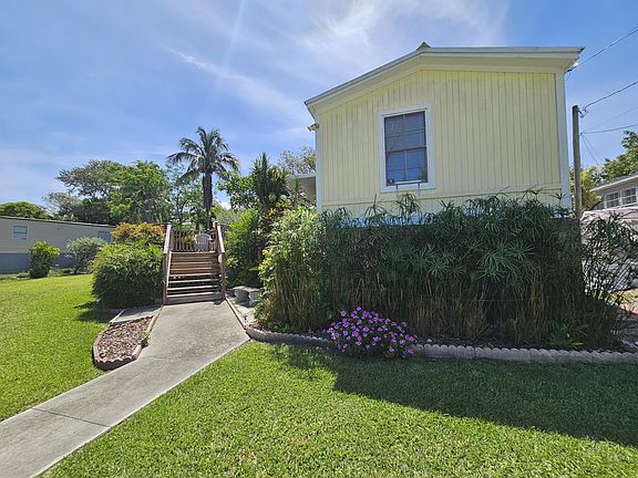2nd image of 917 Plantation Rd