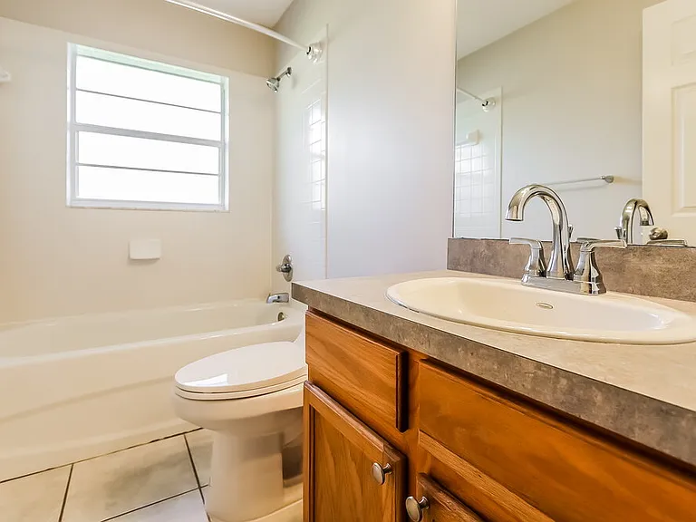 11730 Lynn Brook Cir — Photo 15