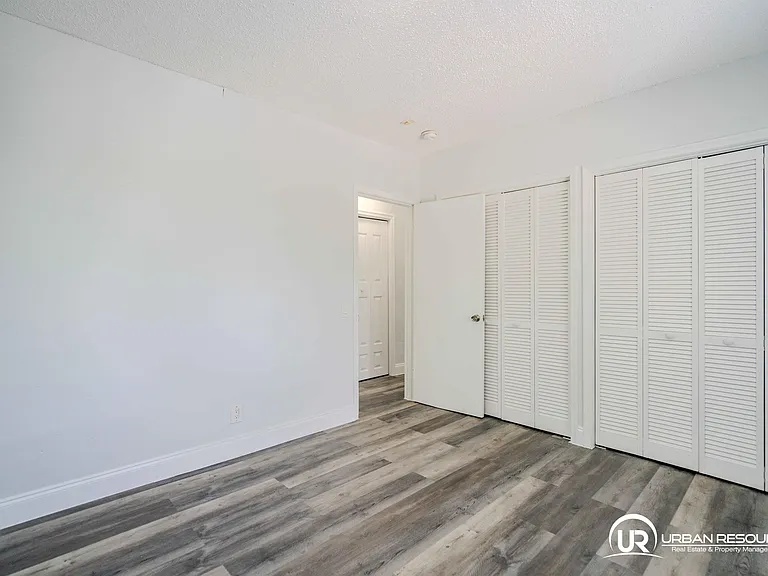 6650 Miller Dr #20 — Photo 18