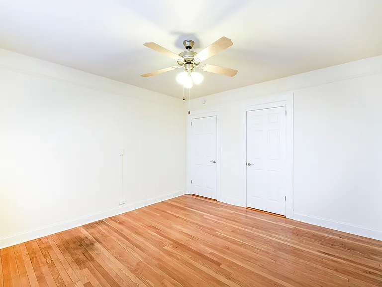 Wakefield Hall — Photo 12