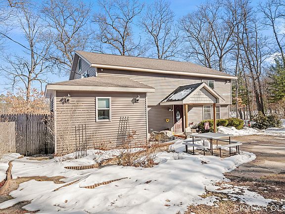 5th image of 520 N Campbell Rd