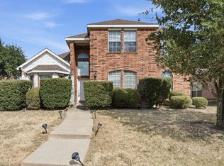 1720 Cattail Creek Dr, Desoto, TX 75115