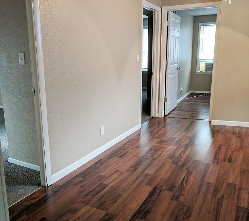 gi1607 1607 10th St S La Crosse WI Zillow