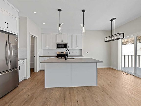 3rd image of 1051 E Fowler Rd SW