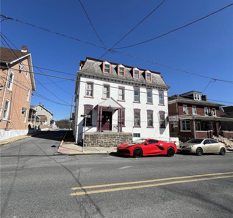 1st image of 129 Howertown Rd #129