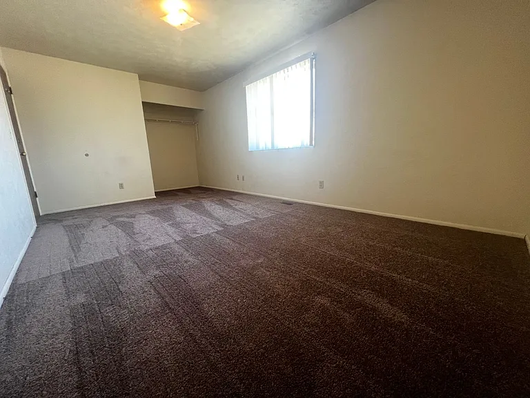 449-485 N 1465 W — Photo 15