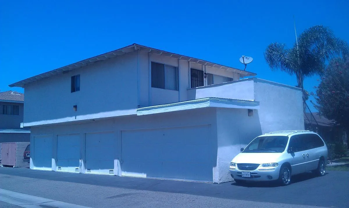 2 bed, 850 sqft, $2,750 — Photo 3