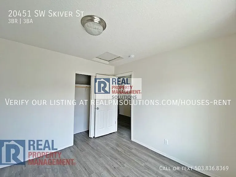 20451 SW Skiver St — Photo 16