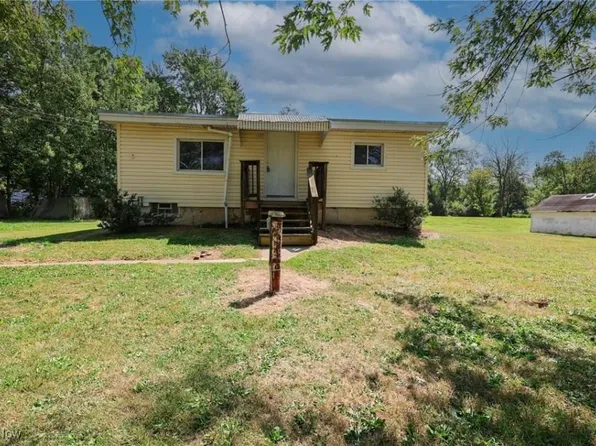 6180 Hillford Ave NE, Canton, OH 44721