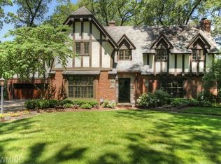 1637 Pontiac Rd SE, East Grand Rapids, MI 49506