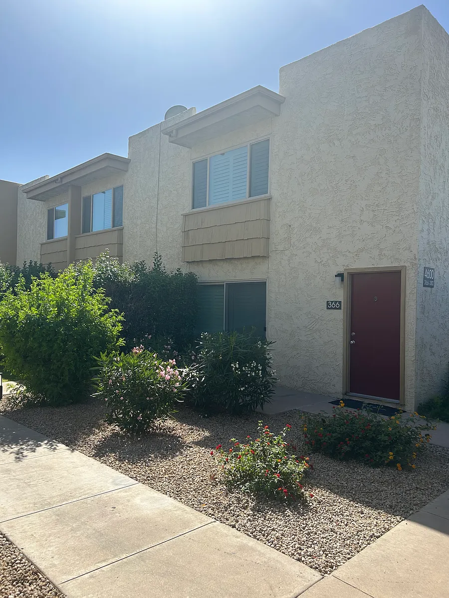 Building Photo - 4600 N 68th St #366