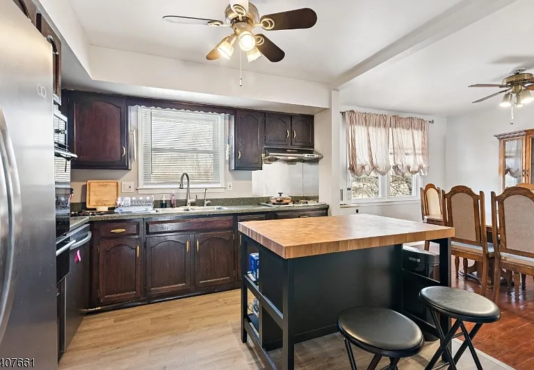 3 Stafford Dr — Photo 11