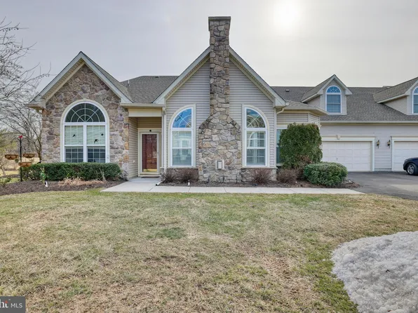 169 Shady Brook Dr #169, Langhorne, PA 19047