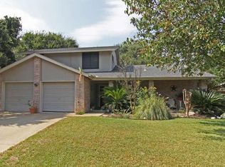 1704 Zimmerman Ln, Round Rock, TX 78681