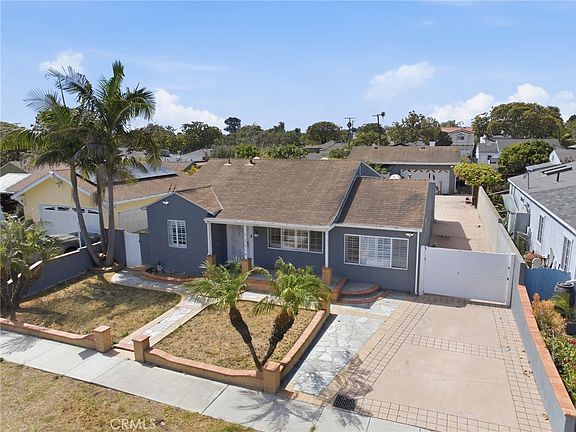 2nd image of 2614 Manhattan Beach Blvd
