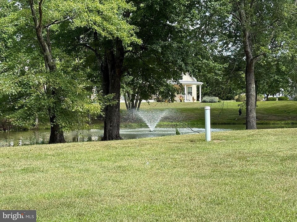1st image of 202 Everett Ln