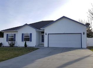 324 W Canyon Lakes Dr, Kennewick, WA 99337