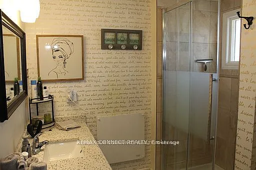 376 Dwight Ave — Photo 14