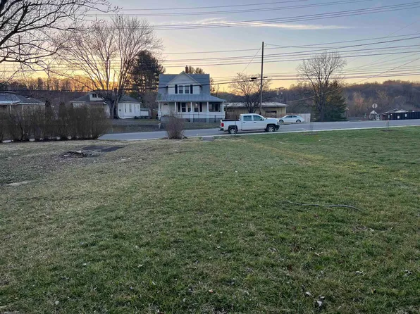 2204 W Main St, Radford, VA 24141