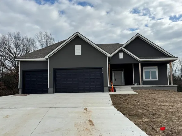 1635 Lou Martin Dr, Pittsburg, KS 66762