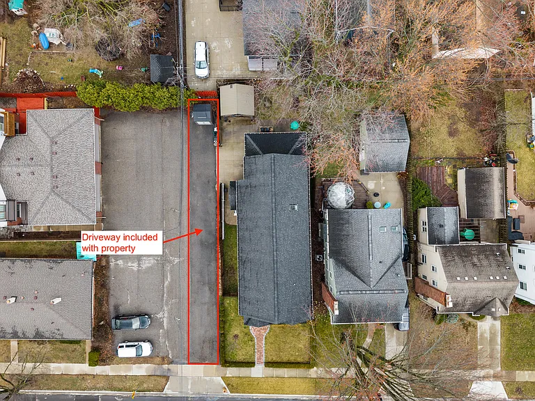 819 Irving Ave — Photo 55