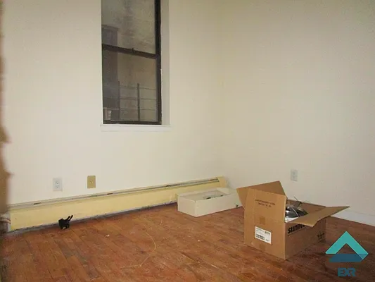 Rented by EXR | media 17