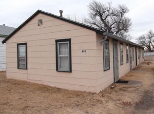 604 N Main St APT 1, South Hutchinson, KS 67505