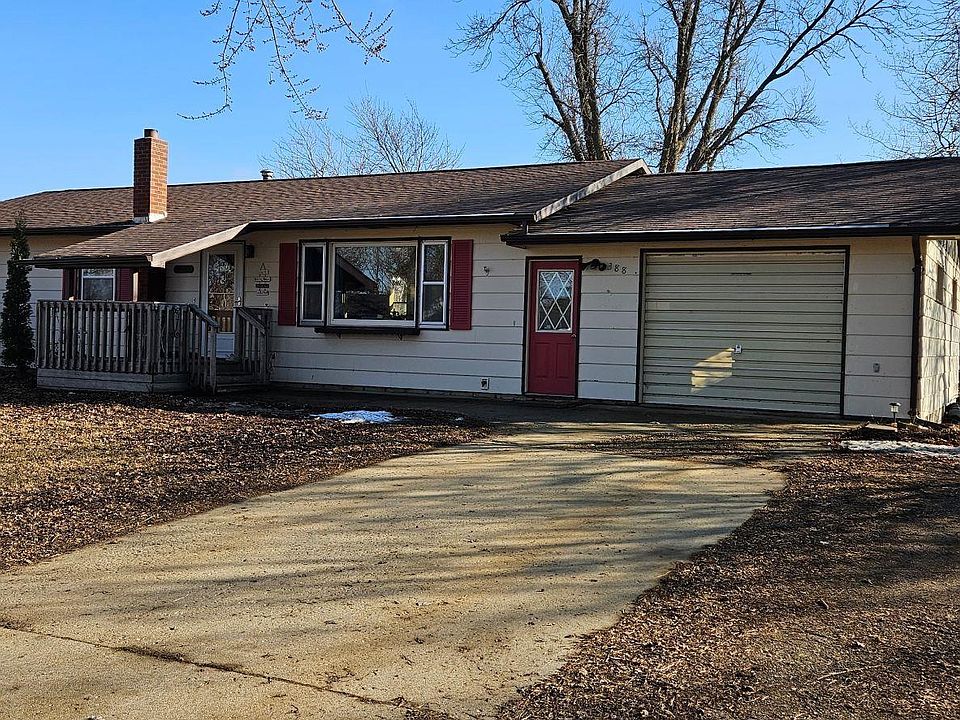 1st image of 388 Boren St