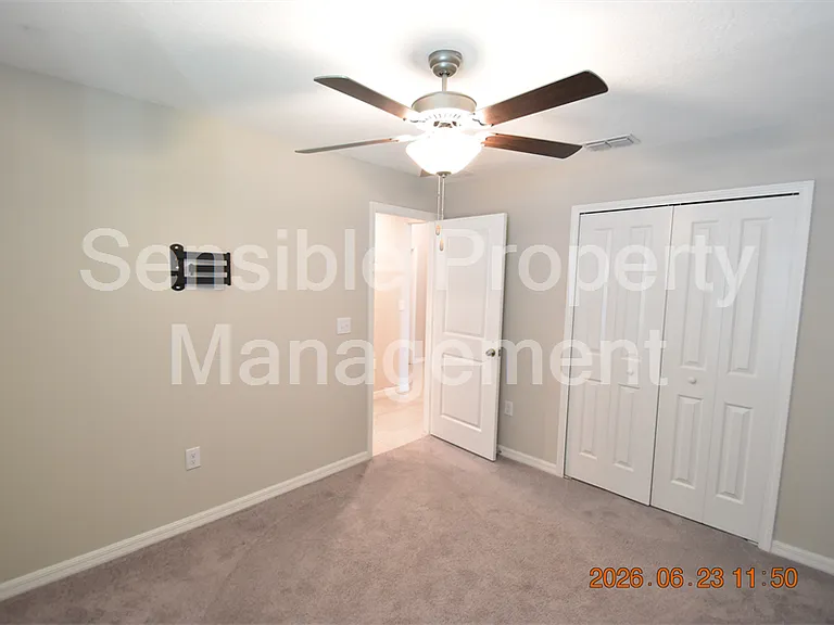 13021 Meadow Pond Pl — Photo 26